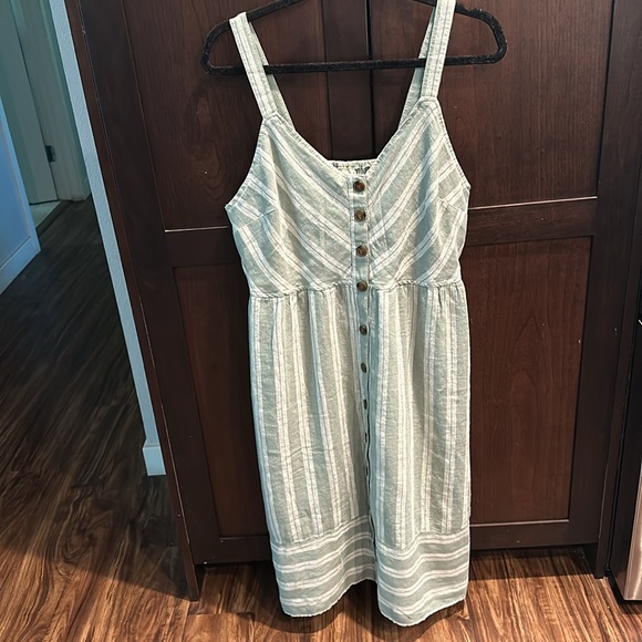 Universal Thread Dress - Picture 4 of 11